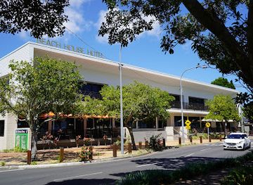 australia/fraser-coast/nightclub/beach-house-hotel