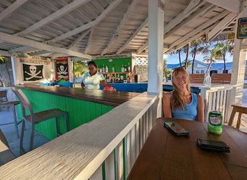 turks-and-caicos-islands/north-caicos/nightclub/baracuda-beach-bar-and-grill