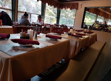 california/sequoia-national-park/nightclub/the-gateway-restaurant-lodge