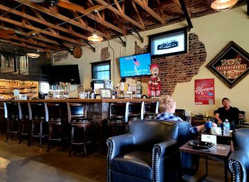 california/pismo-beach/nightclub/la-aroma-de-havana-cigar-bar-lounge