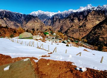 india/auli/nightclub/the-cliff-top-club-auli