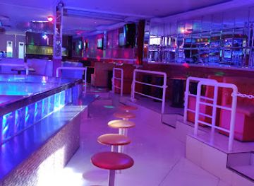 brazil/sao-paulo/moema/nightclub/zeus-bar-show-club-strip