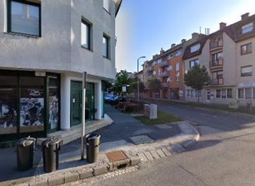 hungary/zalaegerszeg/nightclub/mary-nails