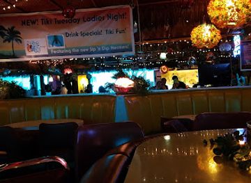 Sip 'n Dip Lounge (1962)