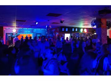 hungary/mecsek-mountains/nightclub/kuba-eszpresszo-club-official