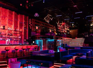 portugal/porto/baixa/nightclub/mask-porto-cabaret-shows