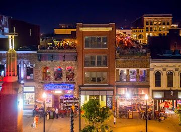 tennessee/knoxville/market-square/nightclub/scruffy-city-hall