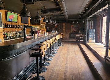 ukraine/pylypets/nightclub/a-priori