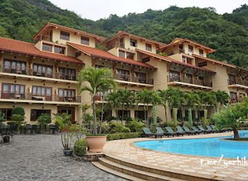 vietnam/cat-ba-island/nightclub/coco-bar