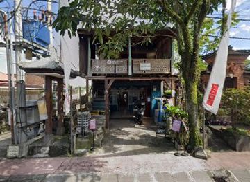 indonesia/bali/ubud/nightclub/hanen-gevecht