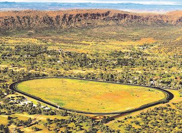 australia/red-centre/nightclub/alice-springs-turf-club