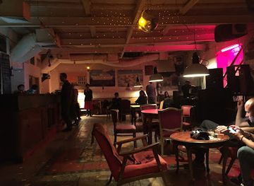 Cafe Gallery