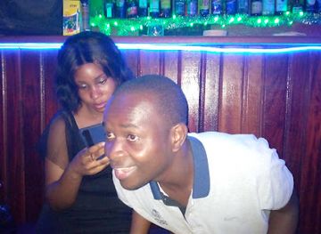 gabon/akanda-national-park/nightclub/la-didascalie-chez-stecy