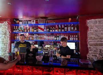 estonia/tallinn/old-town/nightclub/hello-bar