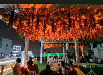 ghana/accra/airport-residential-area/nightclub/hakuna-rooftop