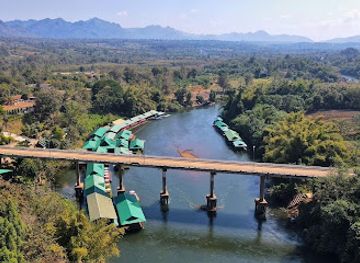 thailand/sai-yok-national-park/nightclub/the-river-kwai-paradise