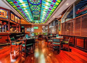 Al Khareef Pub