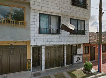 colombia/guatape/nightclub/herbalife-club-alex