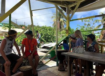 saint-vincent-and-the-grenadines/mayreau/nightclub/robert-righteous-and-de-youths