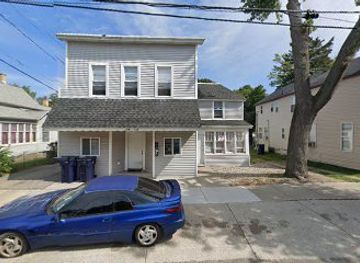 michigan/holland/nightclub/storefront