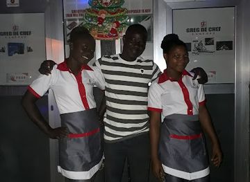 ghana/tamale/nightclub/greg-de-chef