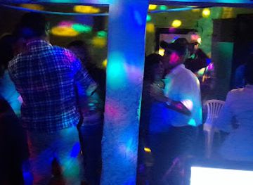 Porqué! No? Discotheque