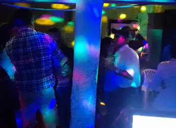Porqué! No? Discotheque