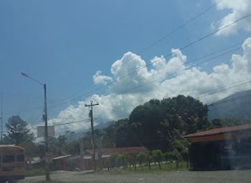 honduras/pico-bonito-national-park/nightclub/el-puma