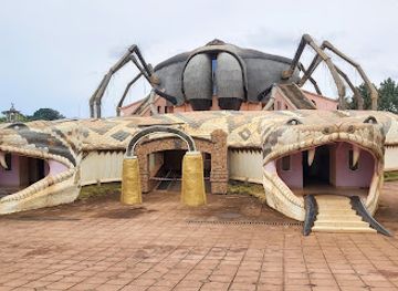 cameroon/foumban/nightclub/musee-de-foumban