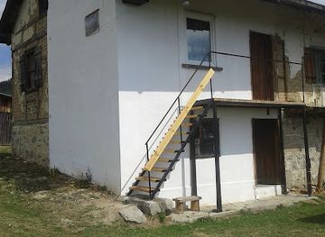 bulgaria/rila-mountains/nightclub/stofrichino