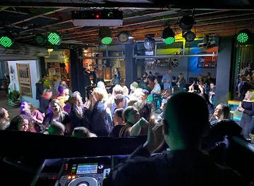 australia/tasmanian-wilderness/nightclub/pub-rock-diner