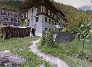 bhutan/mongar-district/nightclub/dhegu-rinchen-jungney-karokee