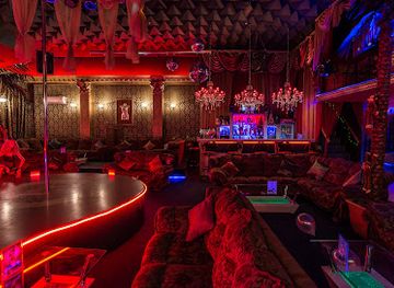 kazakhstan/almaty-mountains/nightclub/kazanova