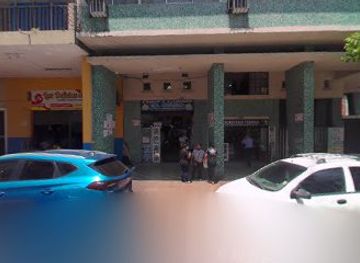 ecuador/guayaquil/malecon-2000/nightclub/taller