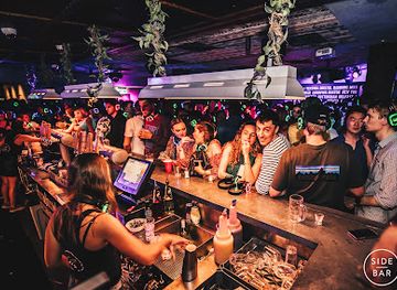 australia/mid-west/nightclub/side-bar