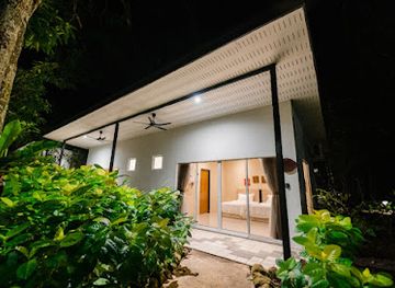 malaysia/pulau-sipadan/nightclub/the-firefly-resort-semporna