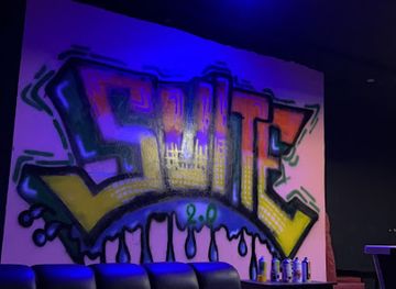 benin/cotonou/fidjrosse/nightclub/la-suite-2-0