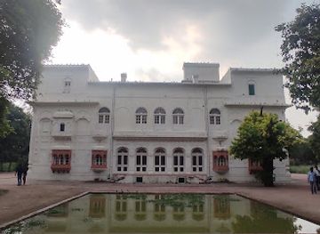 india/amritsar/golden-temple-complex/nightclub/lumsden-club