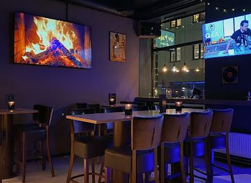 DejaVu Cocktail Bar