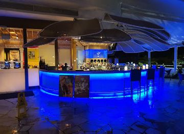 singapore/sentosa/siloso-beach/nightclub/the-bubble-bar