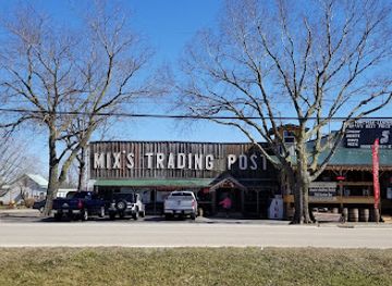 illinois/matthiessen-state-park/nightclub/jamie-s-outpost