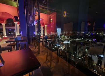 kenya/samburu-region/nightclub/blue-martini