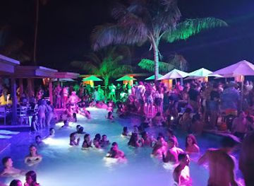 Vivo Beach Club