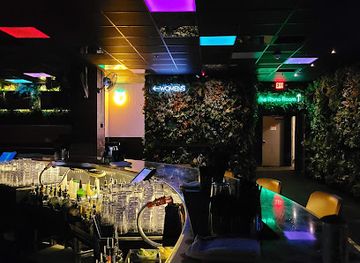 washington/mount-rainier-national-park/nightclub/the-rhino-room