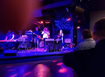 ohio/cuyahoga-valley-national-park/nightclub/jilly-s-music-room