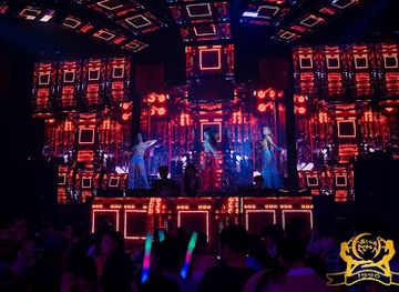 vietnam/vung-tau/front-beach/nightclub/blue-moon-beer-club