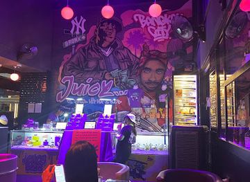 thailand/bangkok/sukhumvit/nightclub/juicy-live-music