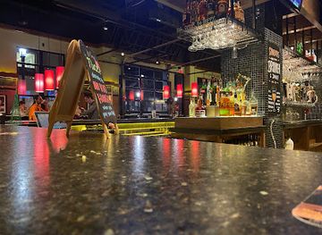 Bar Louie - Streets of St. Charles