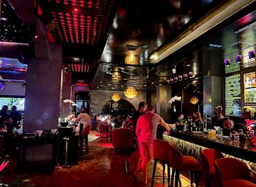 ShiShi Nightclub & Izakaya Lounge