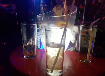 mexico/acapulco/nightclub/karlota-exclusive-club